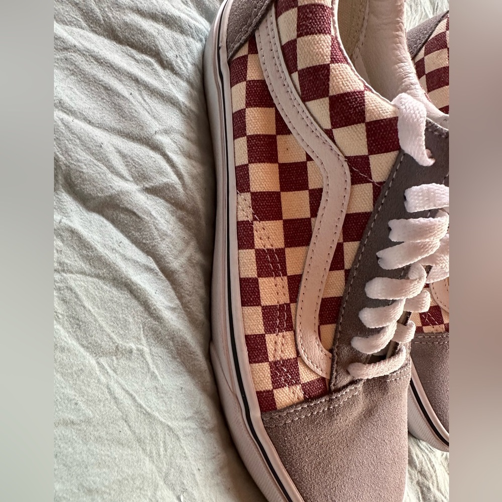 Red checkered vans - Picture 2 of 5
